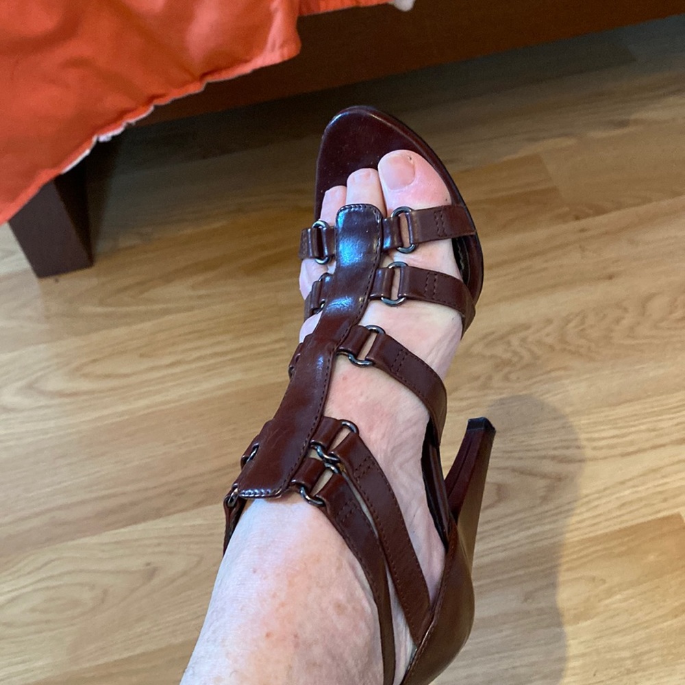 Size 4 heels.  Paolo designer from Nordstrom